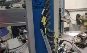 电气滑环在端子制造机上的应用