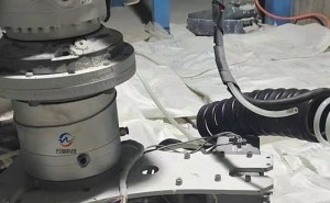 搬运机械手臂气电滑环那种案例