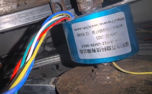 过孔滑环标准安装案例（中孔12 6路电）